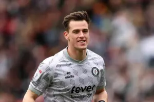 Man Utd agree double deal as two medicals booked - London Evening Standard